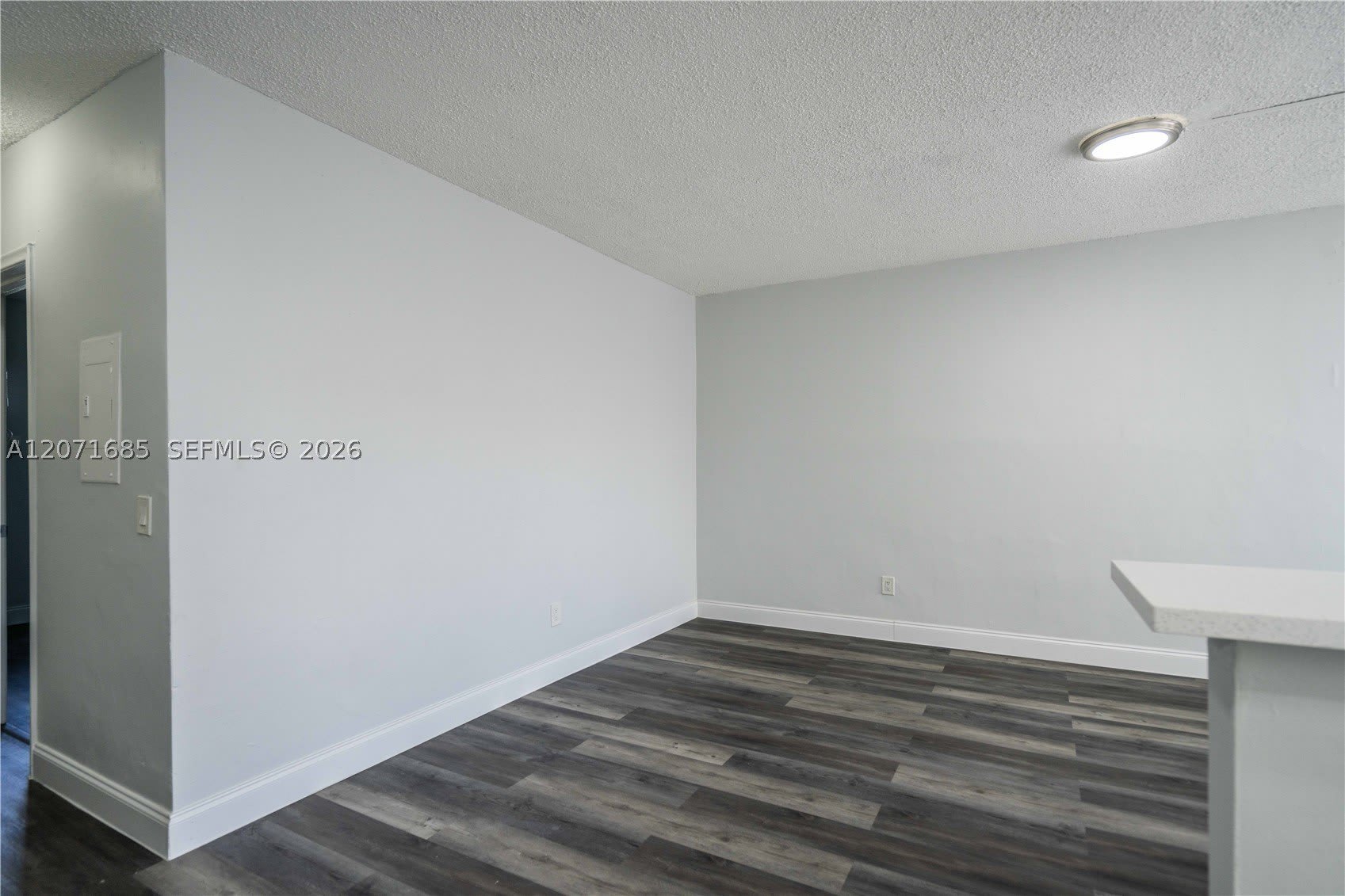 6650 Miller Dr – photo 5