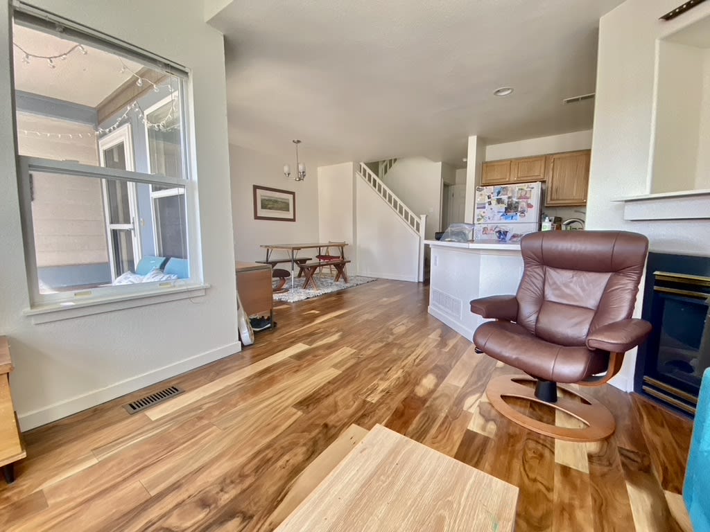 111 Rowena Place – photo 4