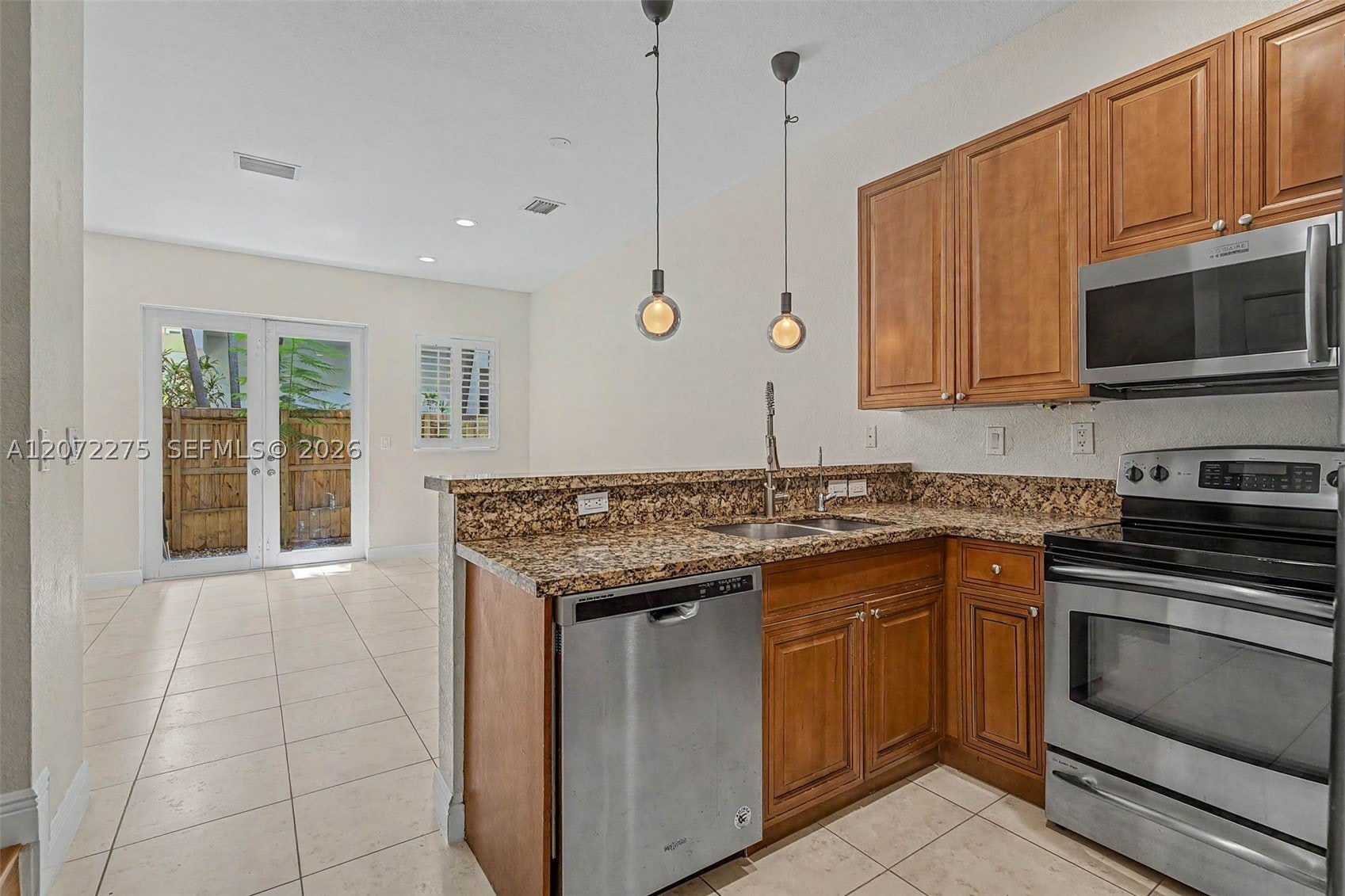 2945 Coconut Ave – photo 2