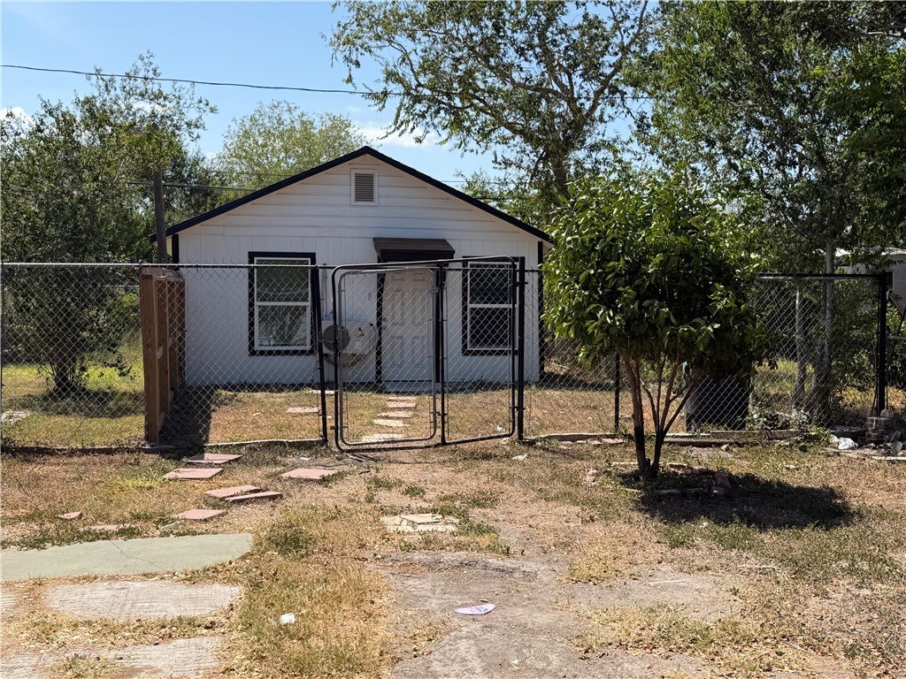 2725 Deer Street – photo 1