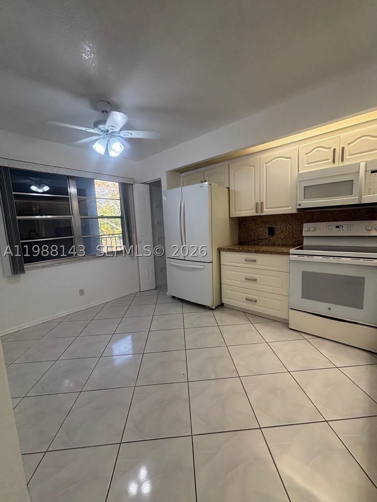 12600 SW 5th Ct – photo 3
