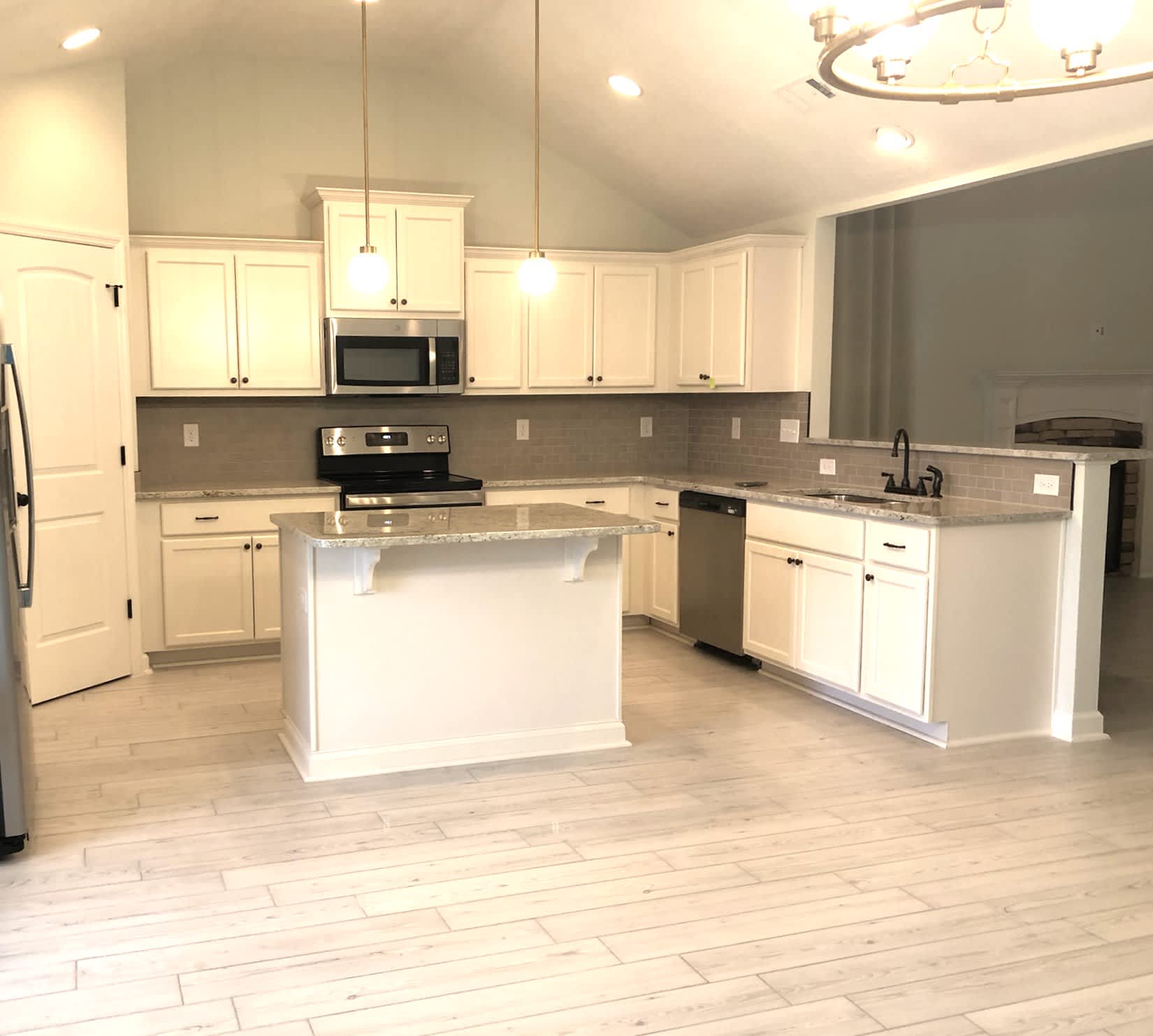1222 Belgrove Drive – photo 5