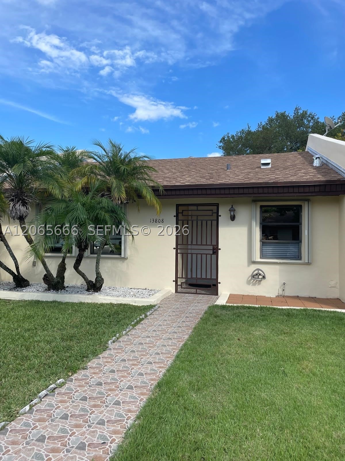 13808 SW 54th St – photo 1