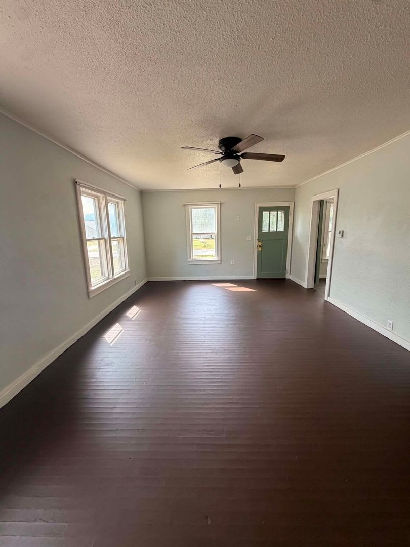 LAMAR MO!! 3 BEDROOM / 1 BATHROOM!!! – photo 2
