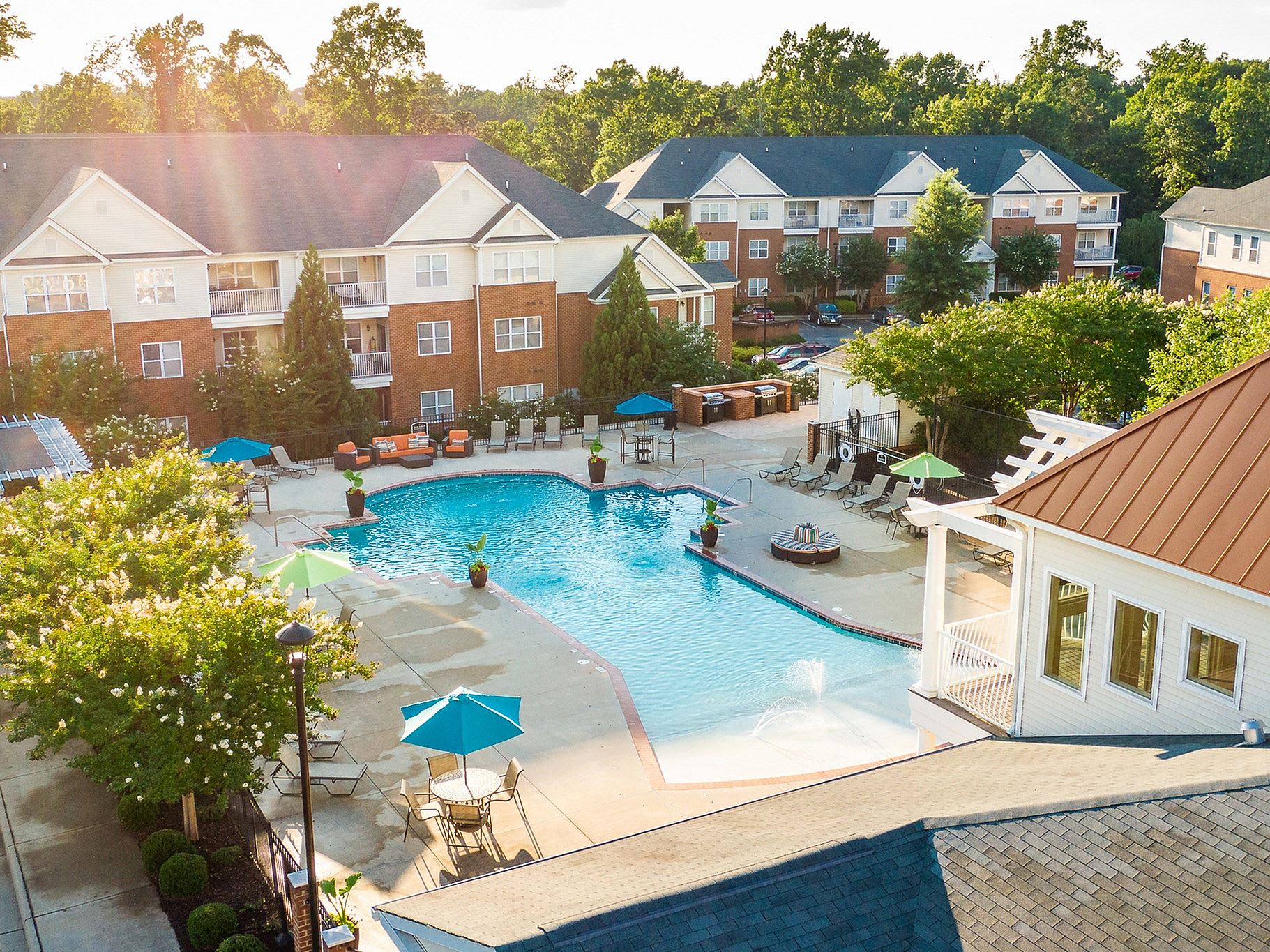 White Oak Luxury Apartments – photo 2