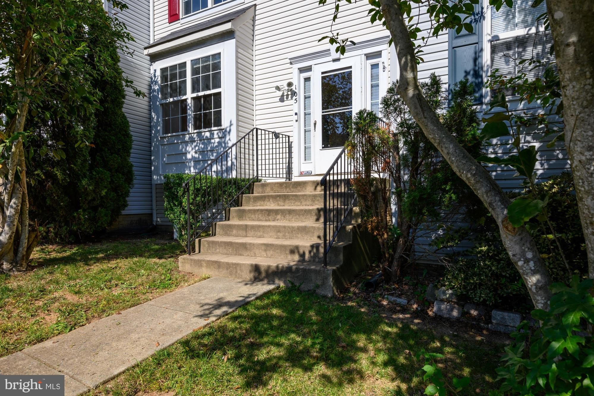 105 BRENWICK Court – photo 3