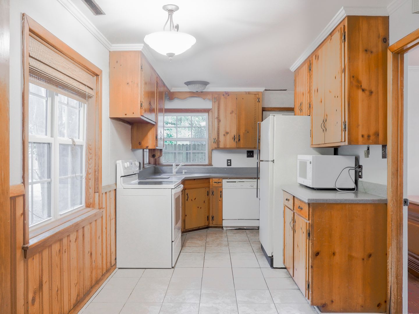 403 Granade St. – photo 2
