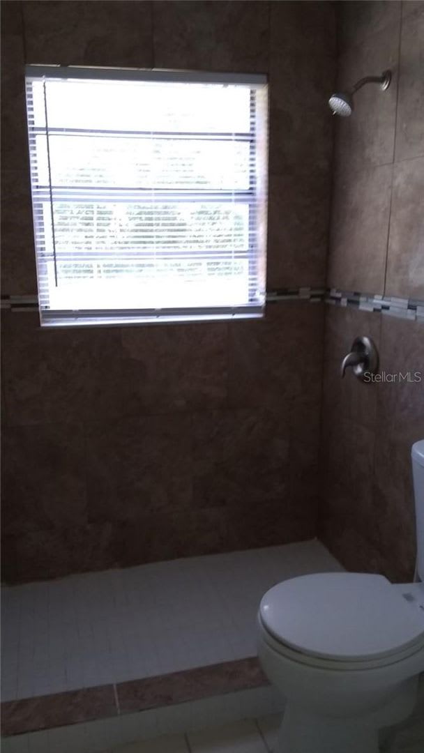 Cozy 3BR Home in Orlando – Spacious Yard & Great Location! – photo 4