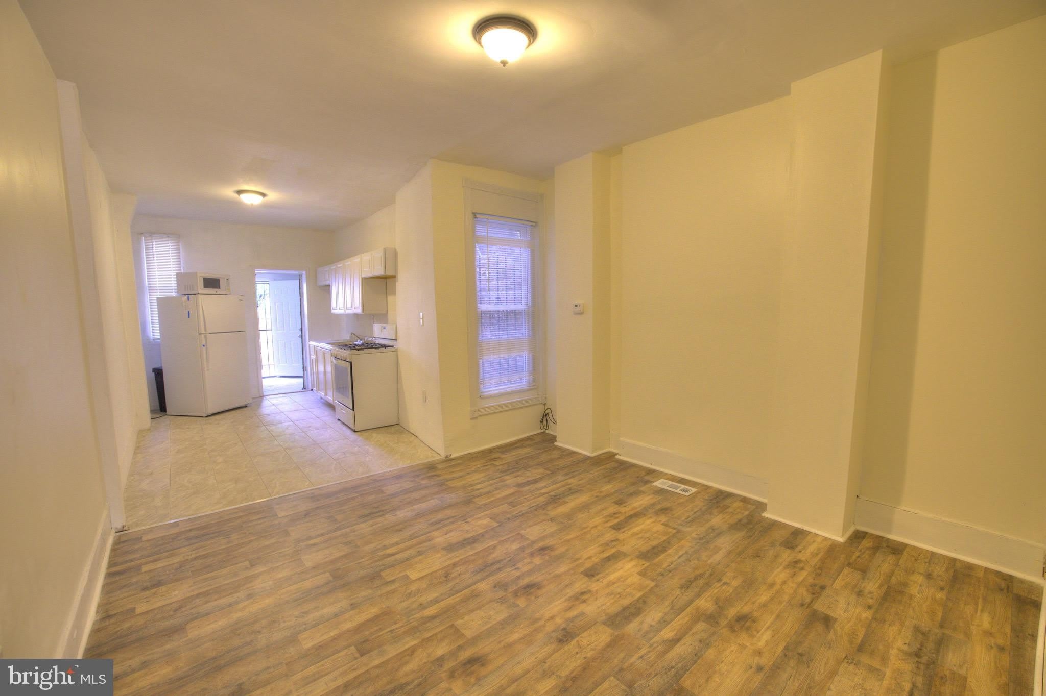 2540 GREENMOUNT Avenue – photo 4