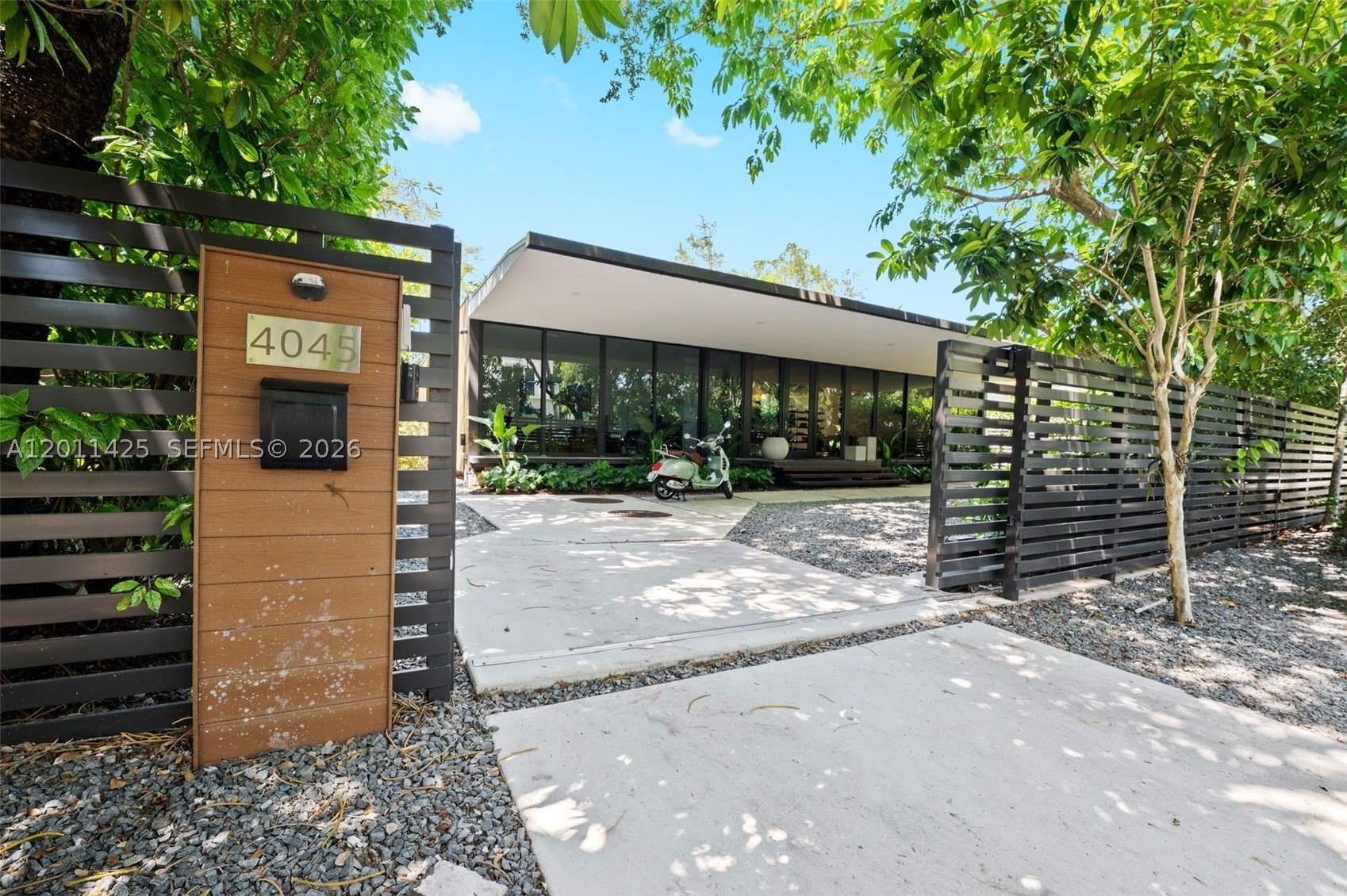 4045 Bonita Ave – photo 1