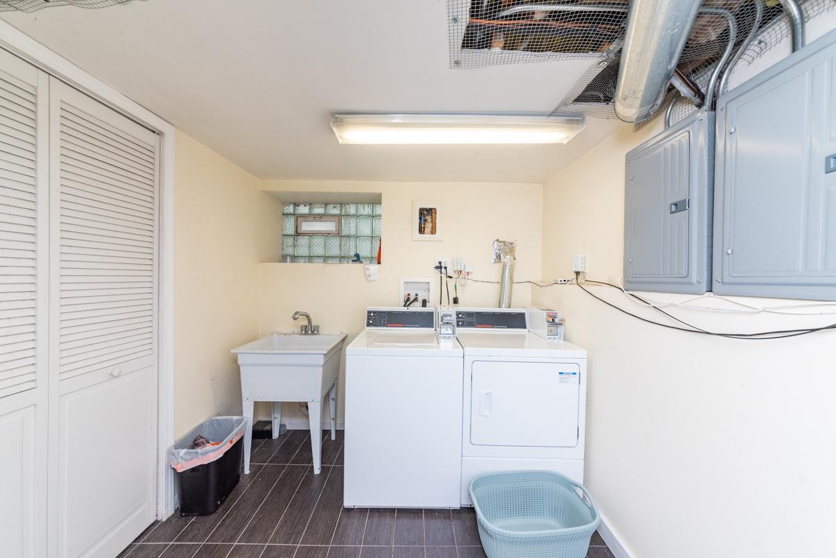 2700 N Artesian – photo 3