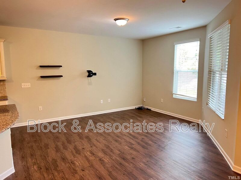 228 Traphill Drive – photo 3