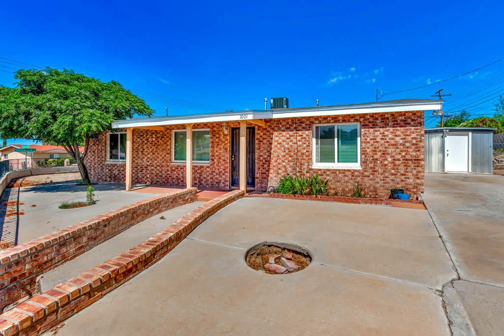 1001 Atwood Drive – photo 1