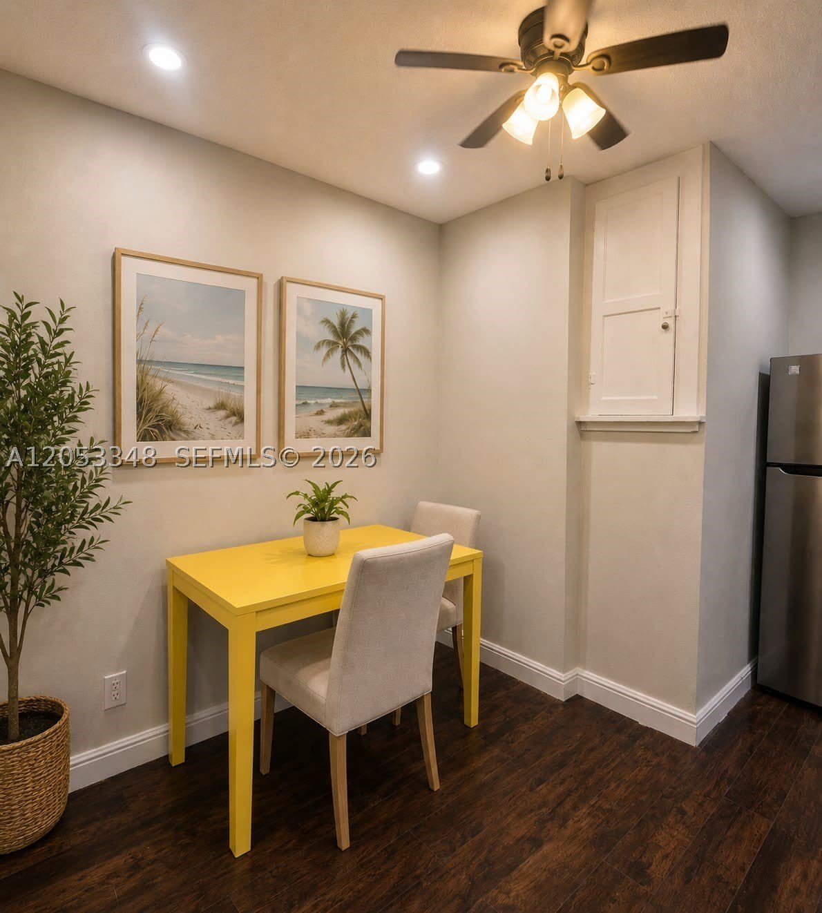 1008 N 18th Ct – photo 2