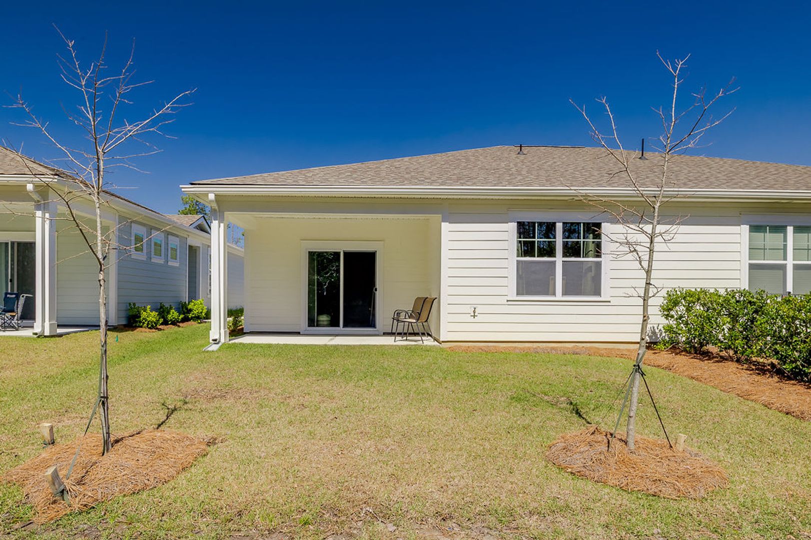 Move-In Ready 3-Bedroom Villa in Gated Savannah Quarters! – photo 4