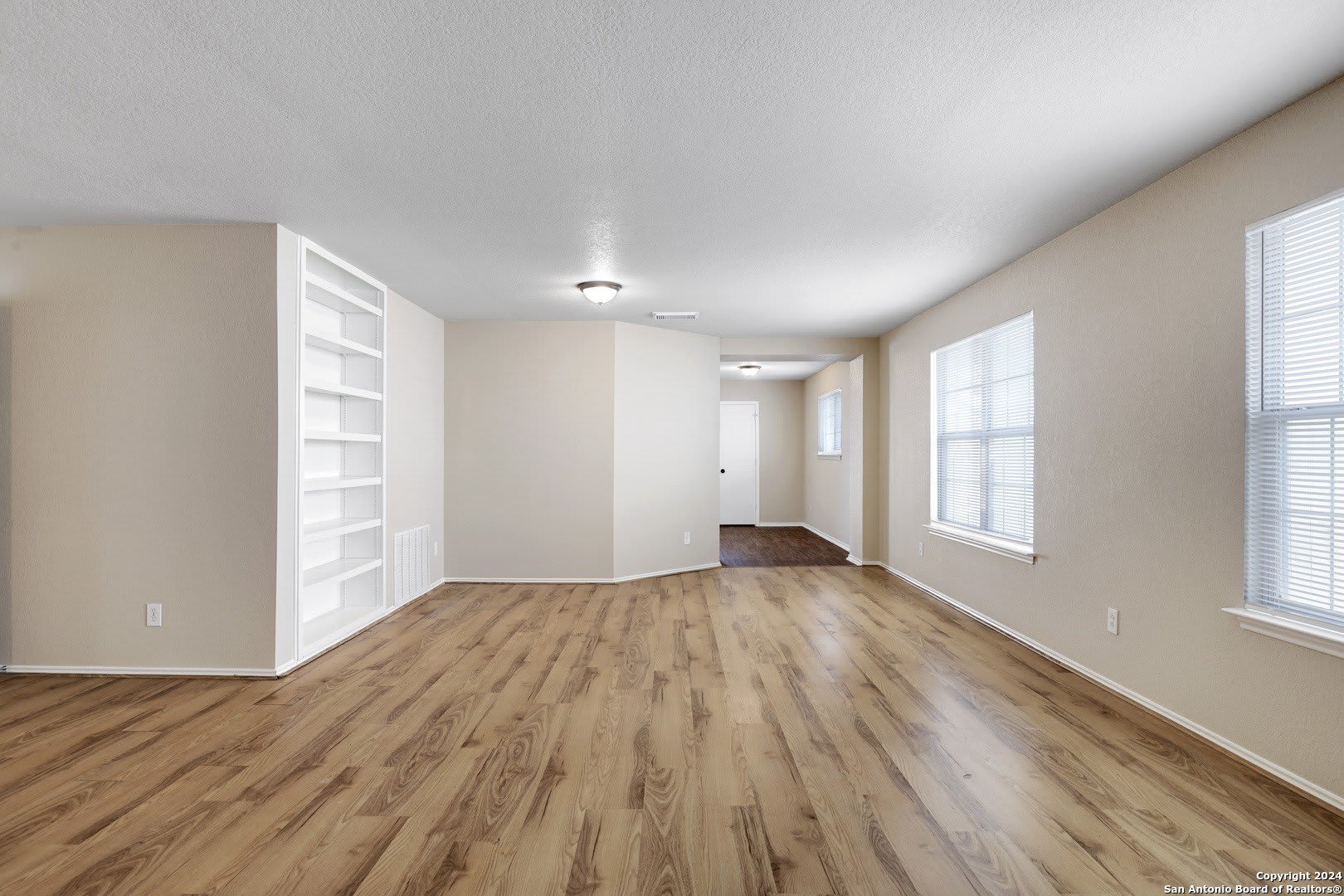 10331 MANOR CRK – photo 5