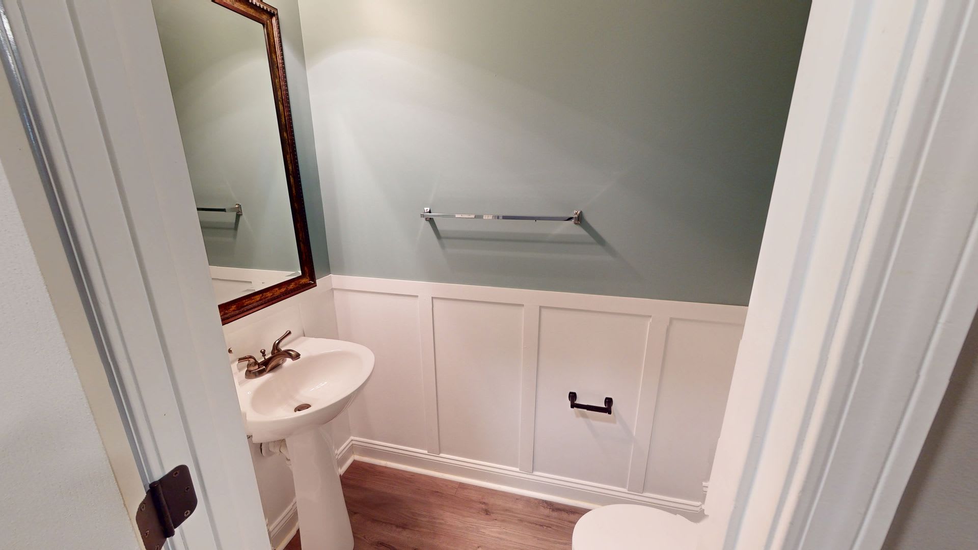 Spacious Updated 4 Bedroom In Established Community – photo 3