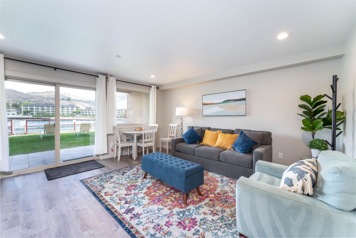 322 W Woodin Ave Unit 612 – photo 1