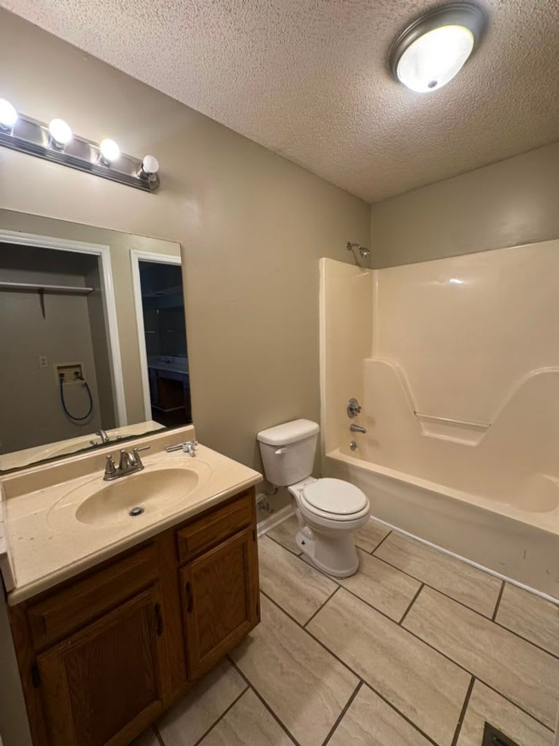 COMING SOON!! 3 Bed, 2 Bath Home with Large Driveway & Storage Shed – photo 4