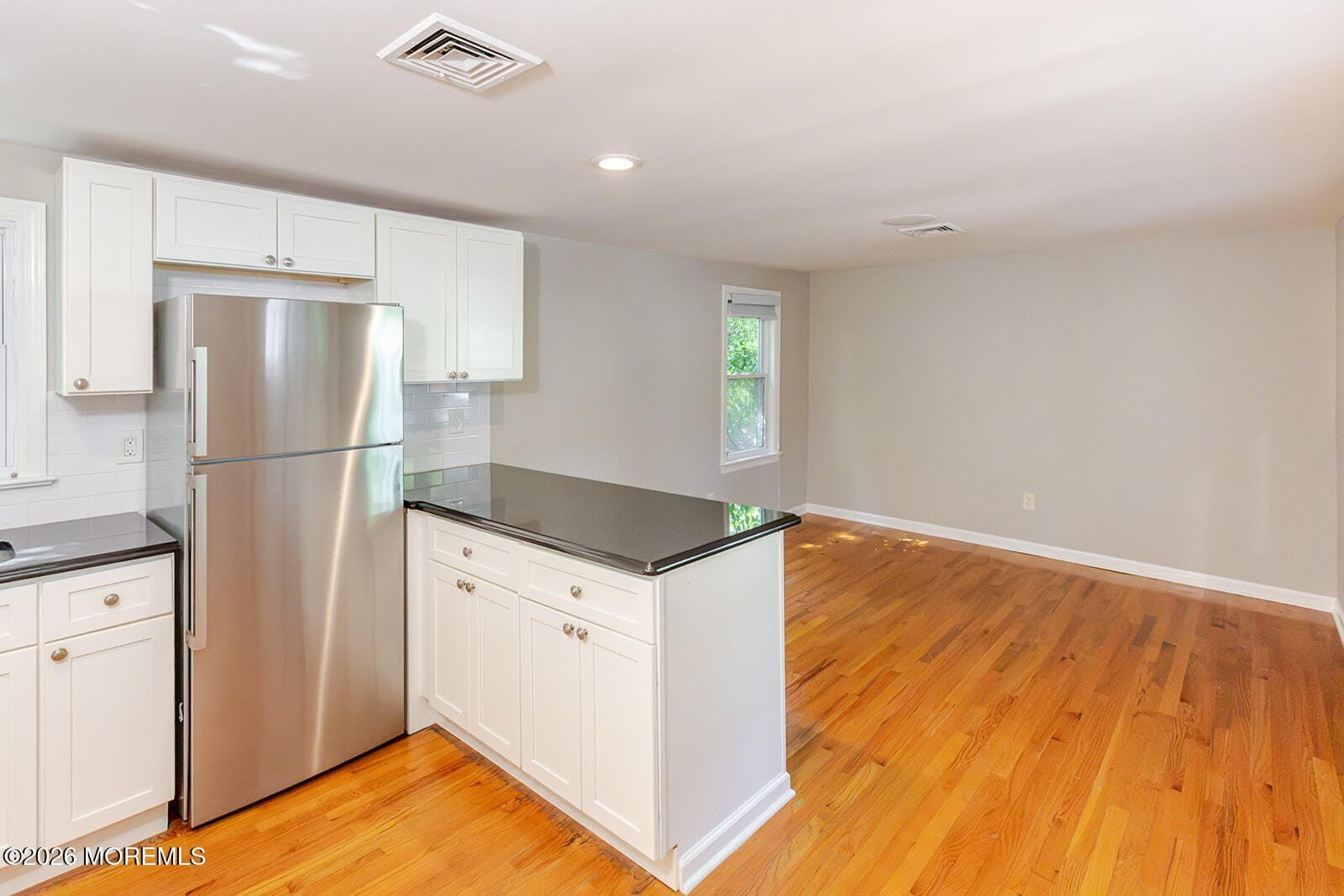2 Parmly Street – photo 4