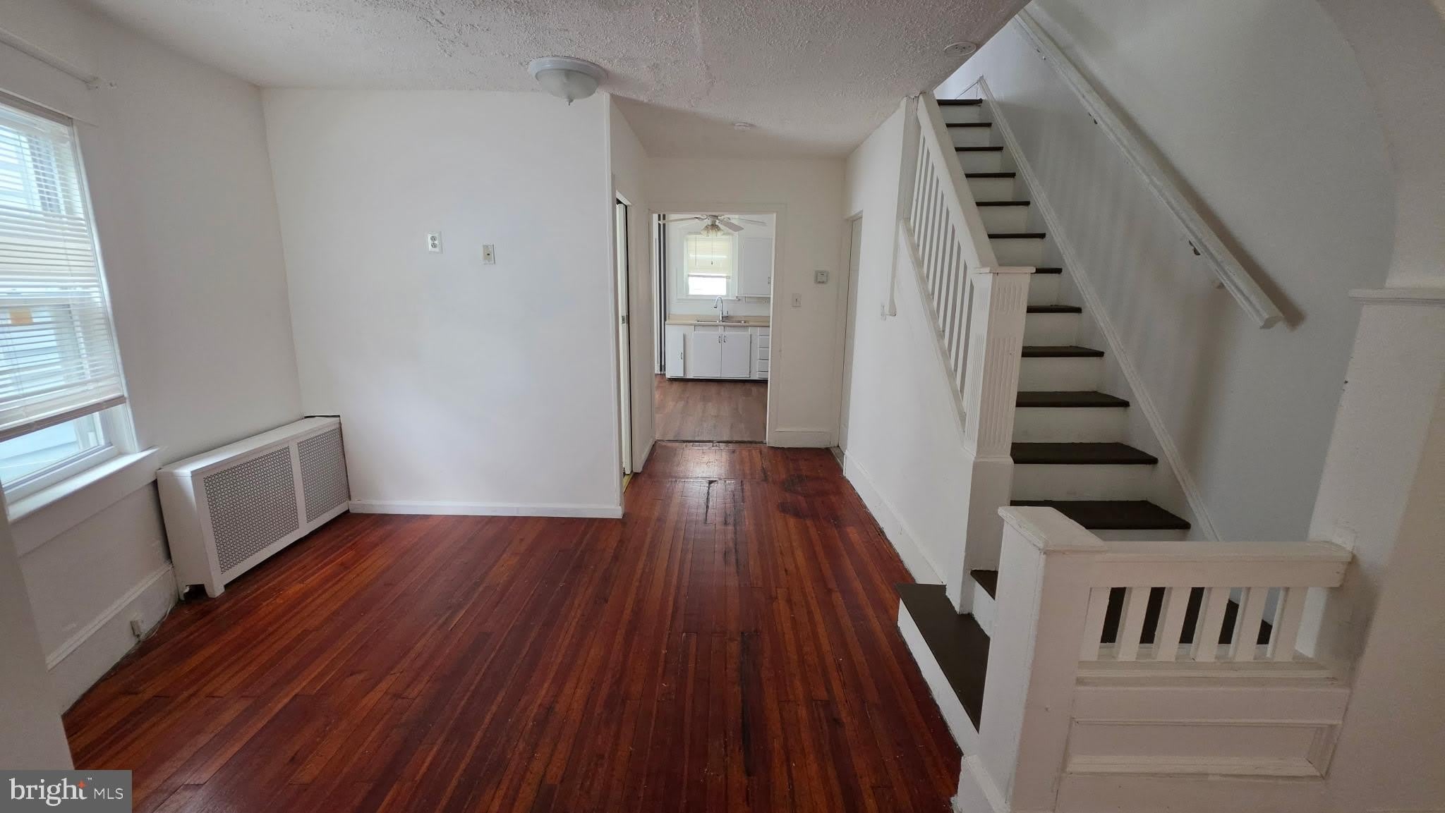 921 Revere Avenue – photo 1