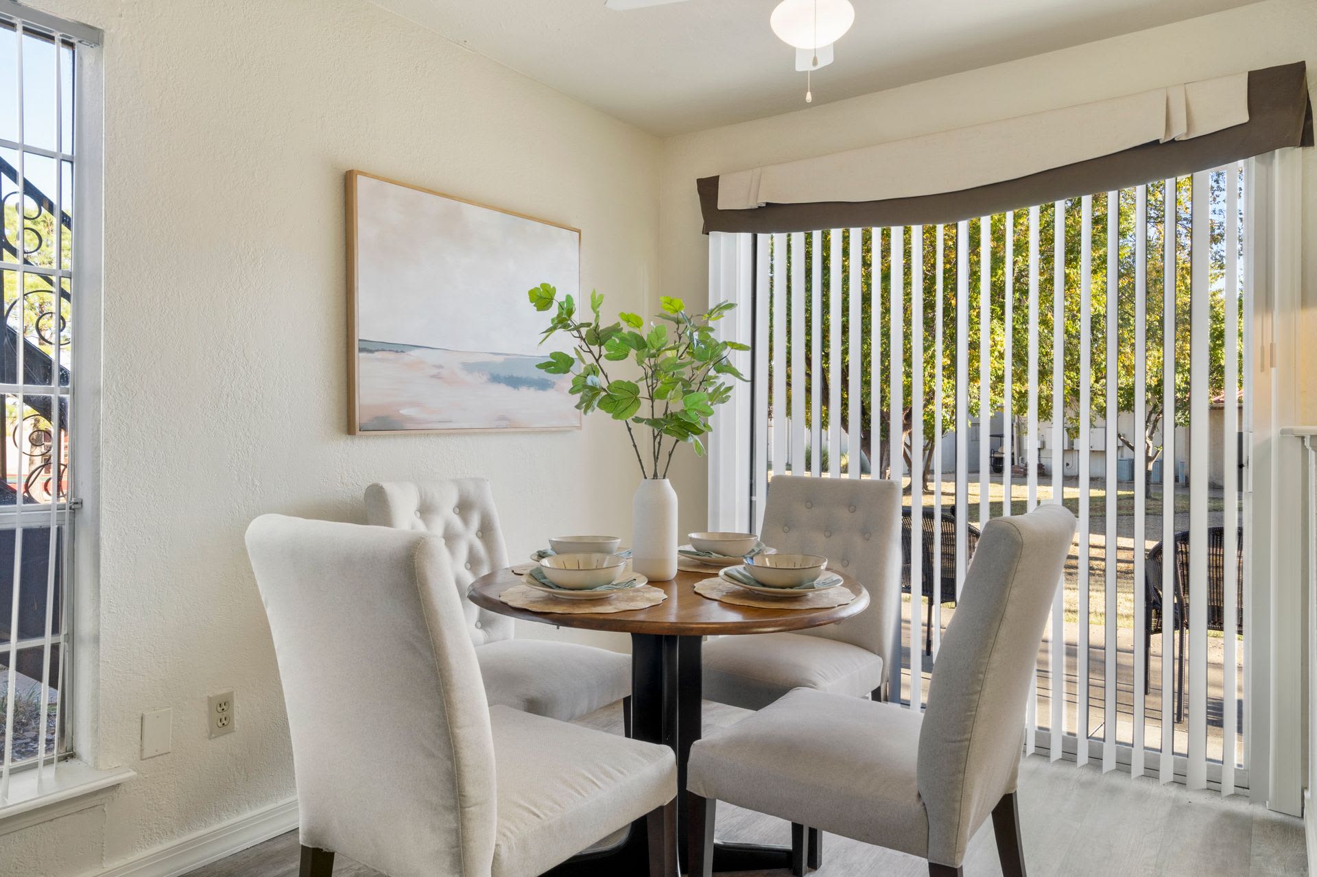 Section 8 Friendly Spacious 4 Bedroom Home – photo 5