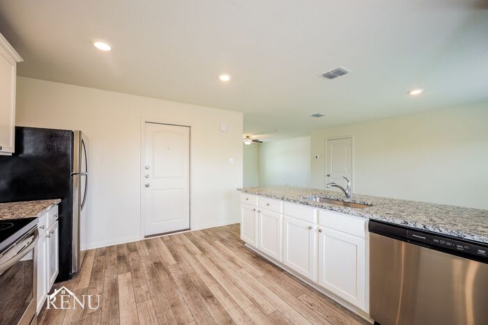 2902 Citron Garden – photo 5