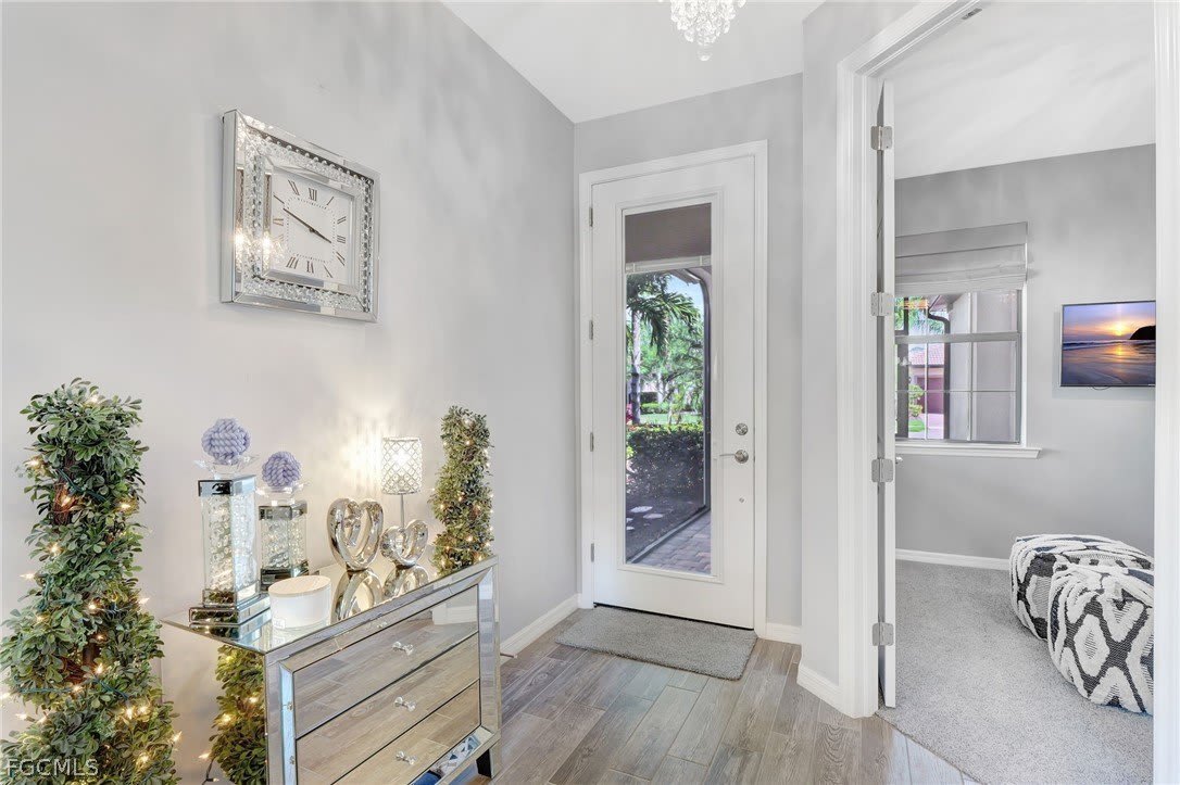 10908 Clarendon Street – photo 3