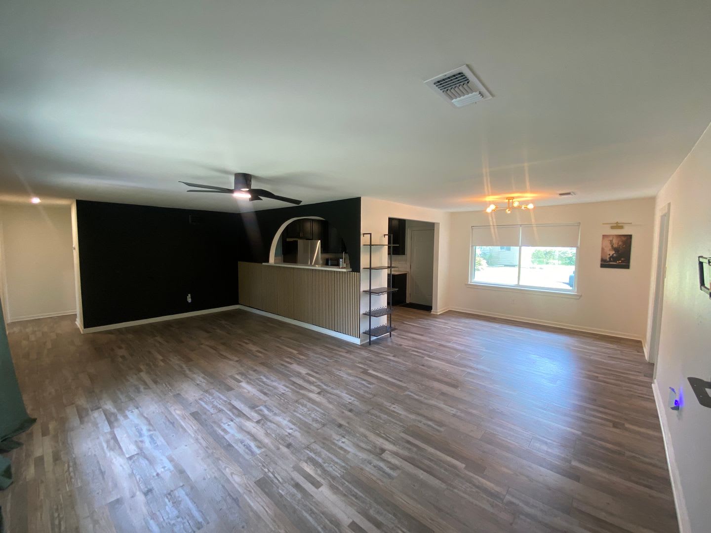 ***Price Drop plus $500 off First Month's Rent*** Modern Comfort in a Prime Baton Rouge Location – photo 4