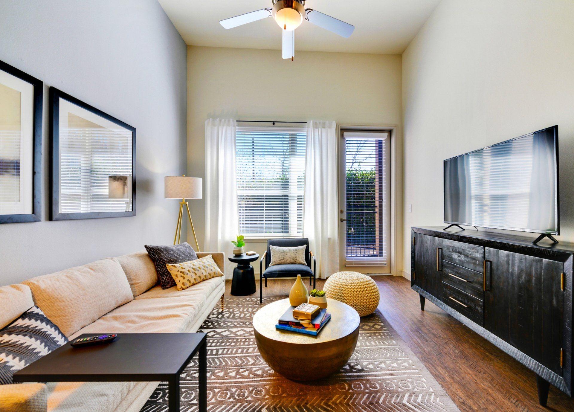 South Side Flats – photo 2