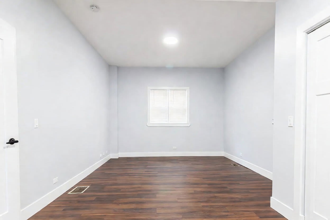 932 North Richmond Street – photo 2
