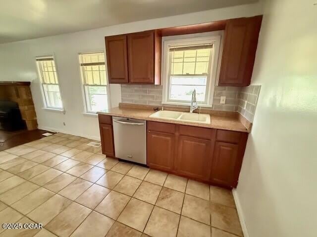 2631 E Vandalia Street – photo 3