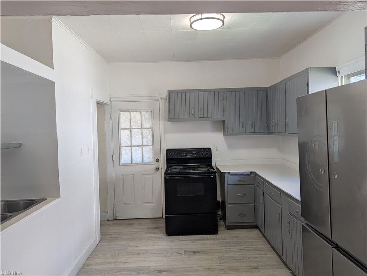 4 bed 2 Bath Rental – photo 3