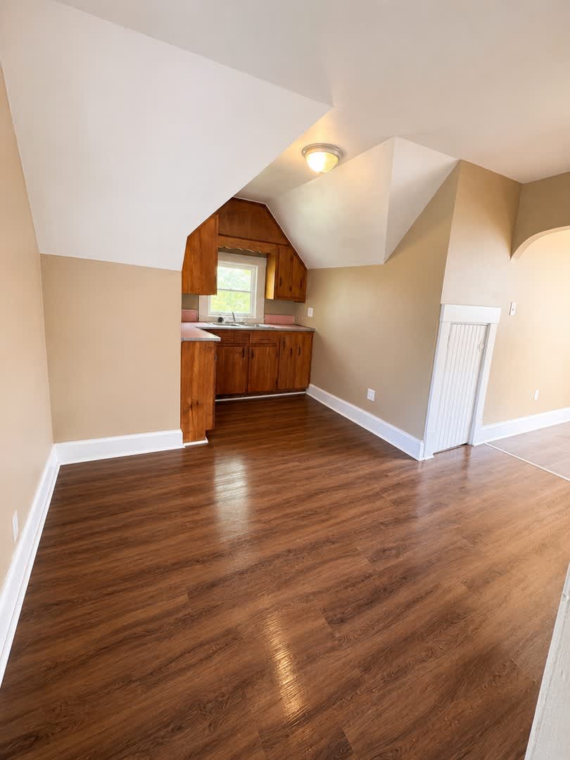 691 S Irvine St #3 – photo 2