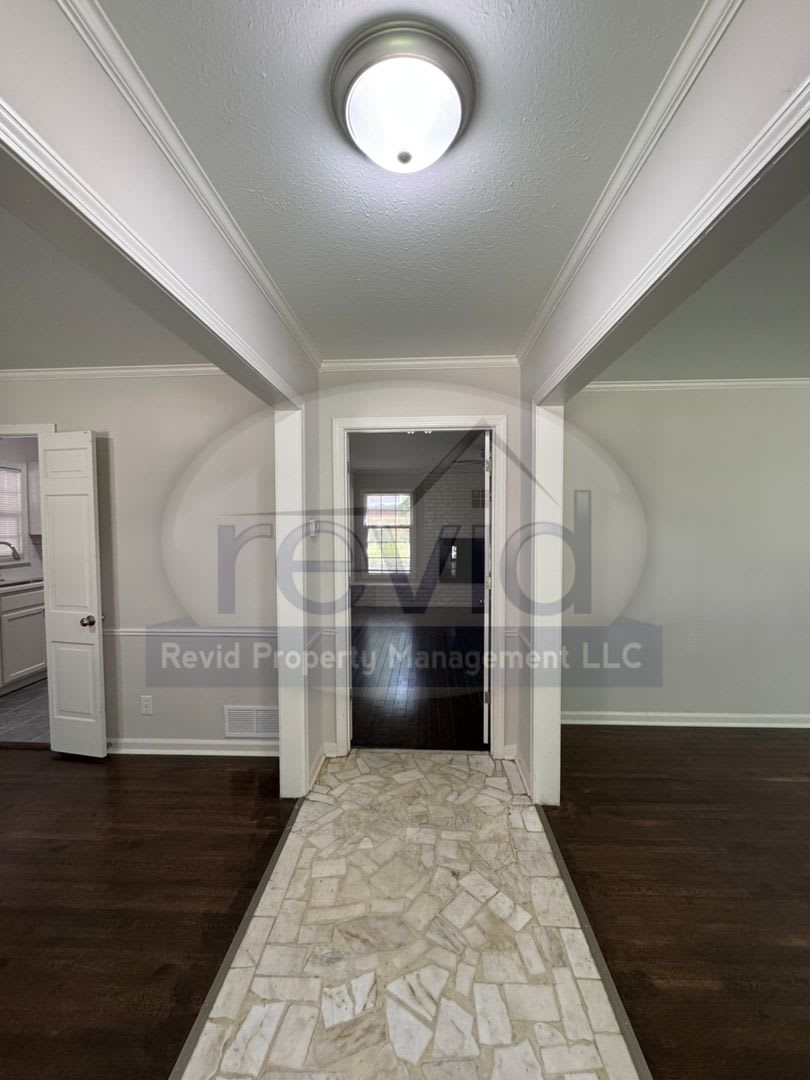 5467 Derron Ave. – photo 3