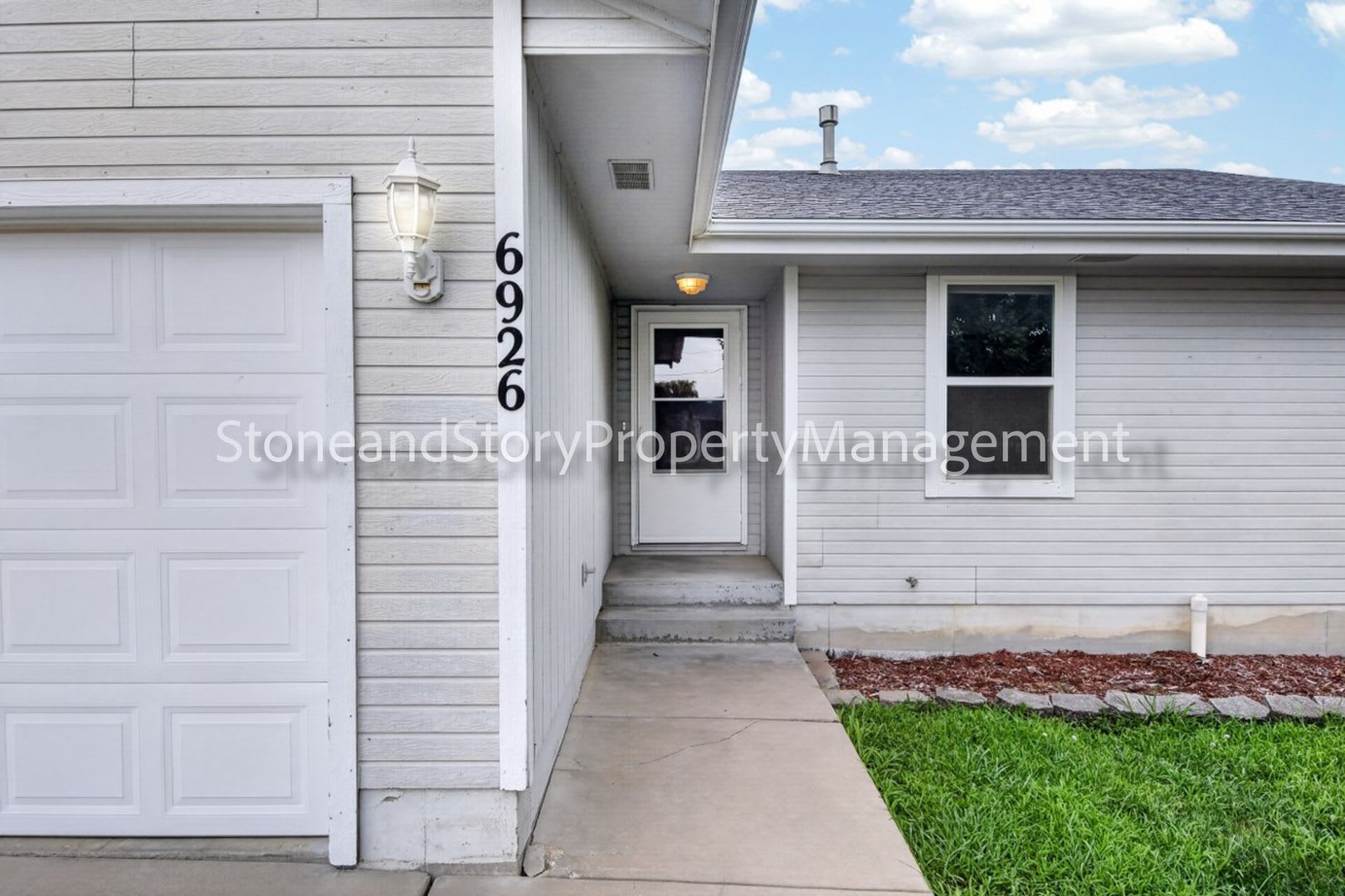 4 bedroom 3 bath in Washburn Rural School District – photo 2