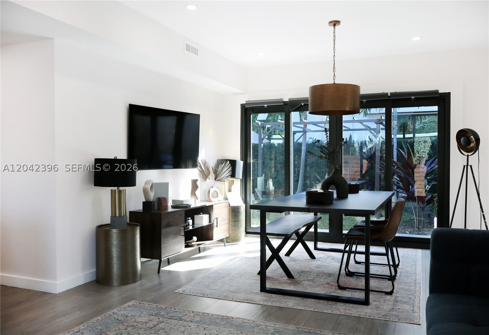 1240 NE 17th Ave – photo 1