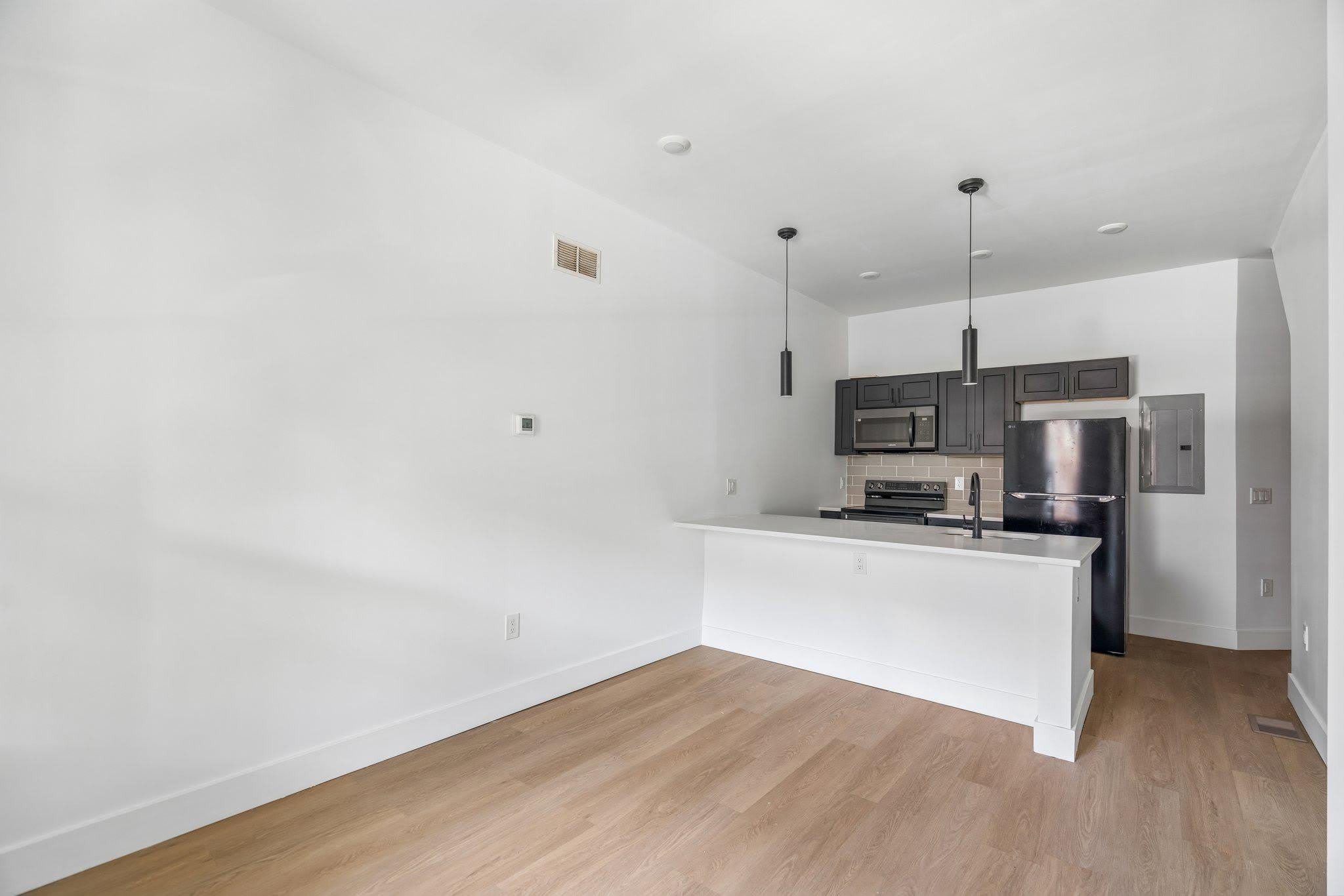 1351 KERBAUGH Street – photo 4