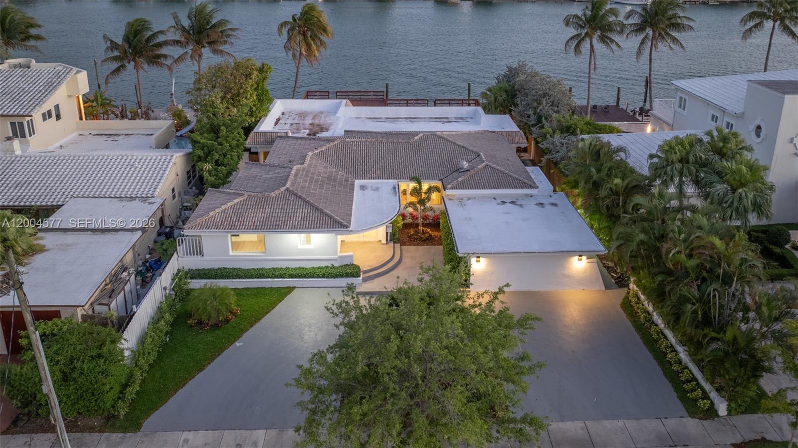 1690 Daytonia Road – photo 5