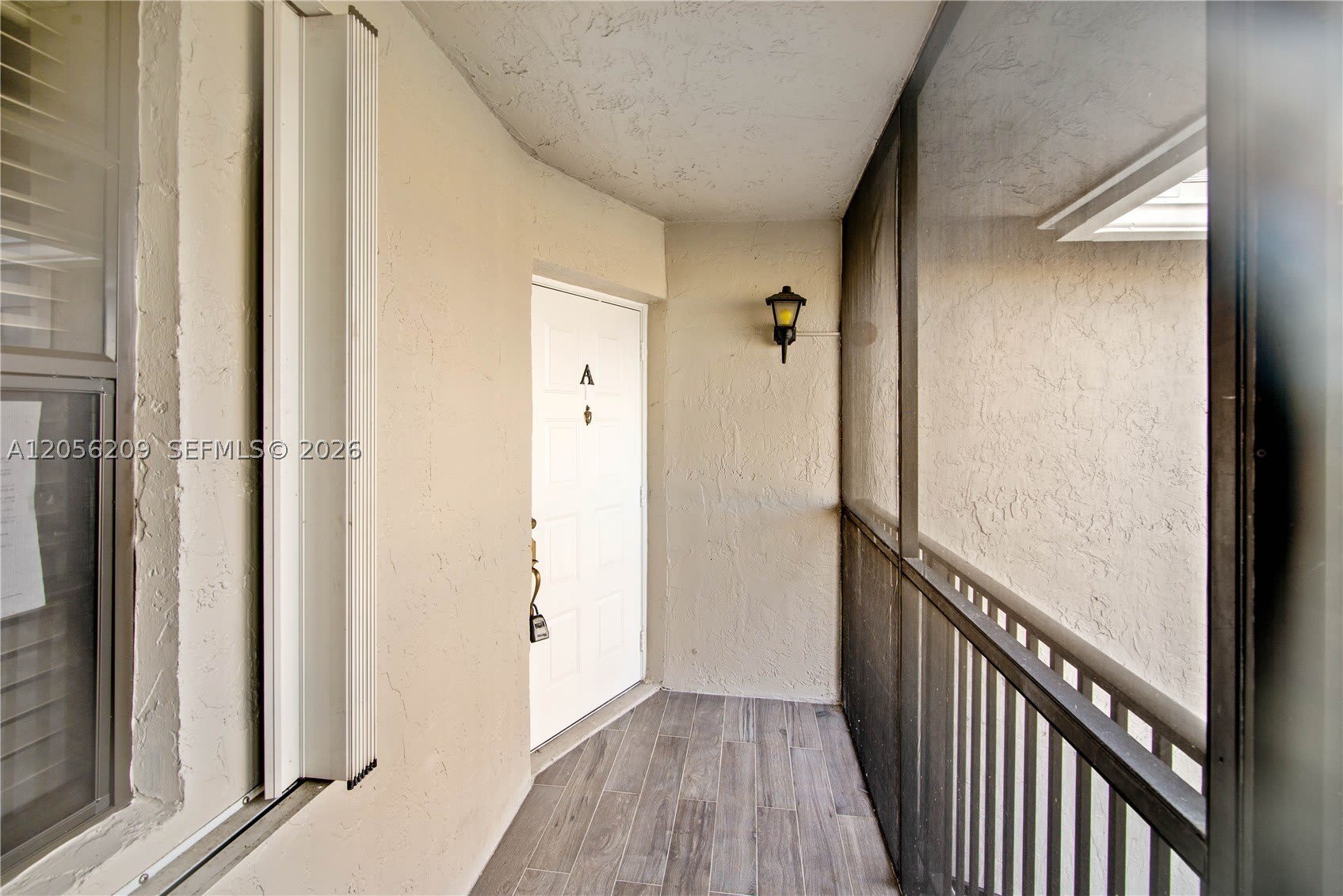 1197 Washington Cir – photo 2