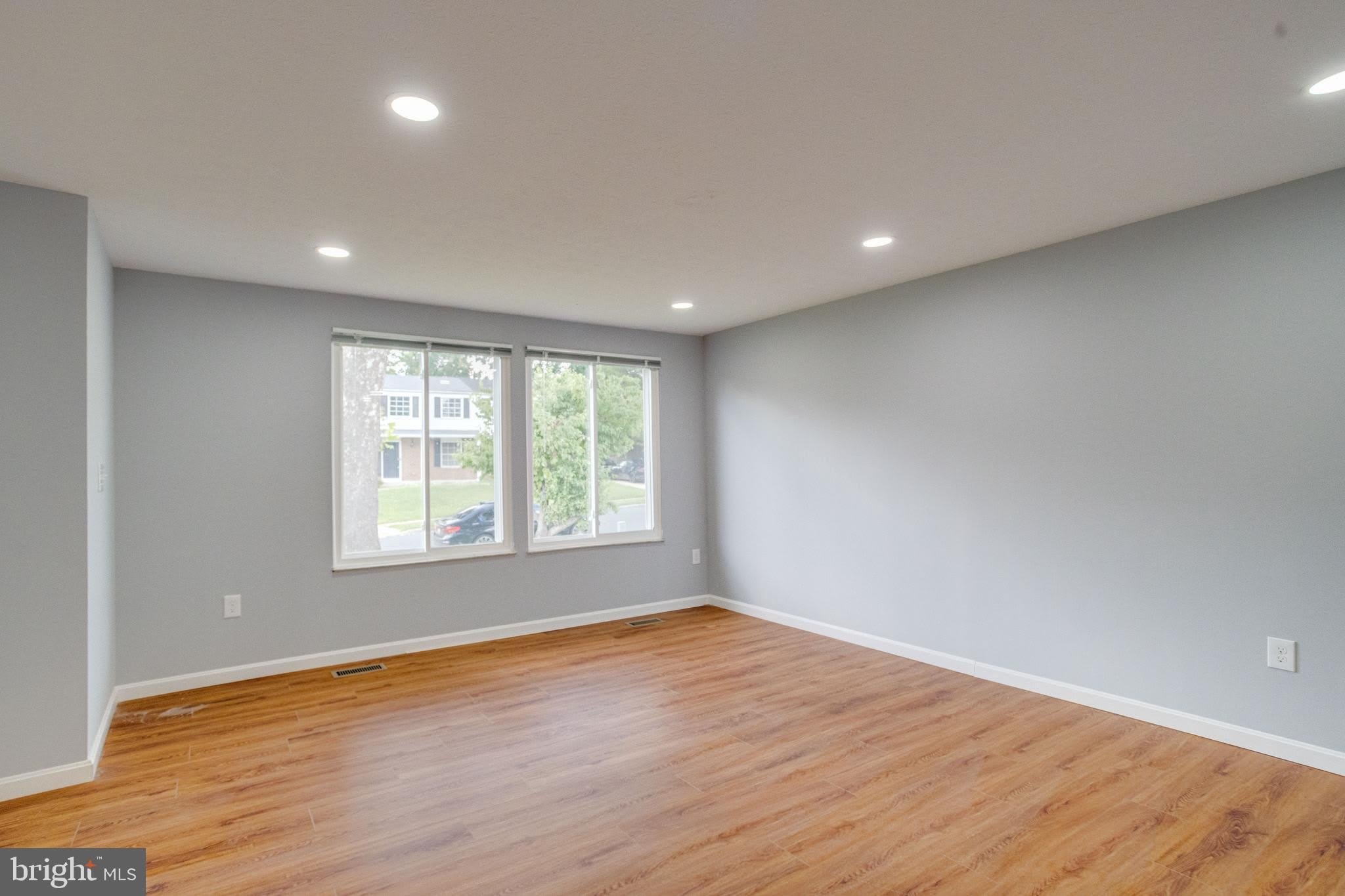 1359 RALEIGH Drive – photo 5
