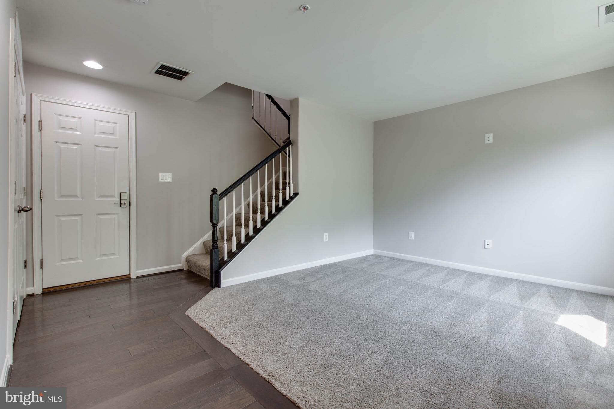 6227 DOCTOR PATEL Drive – photo 5