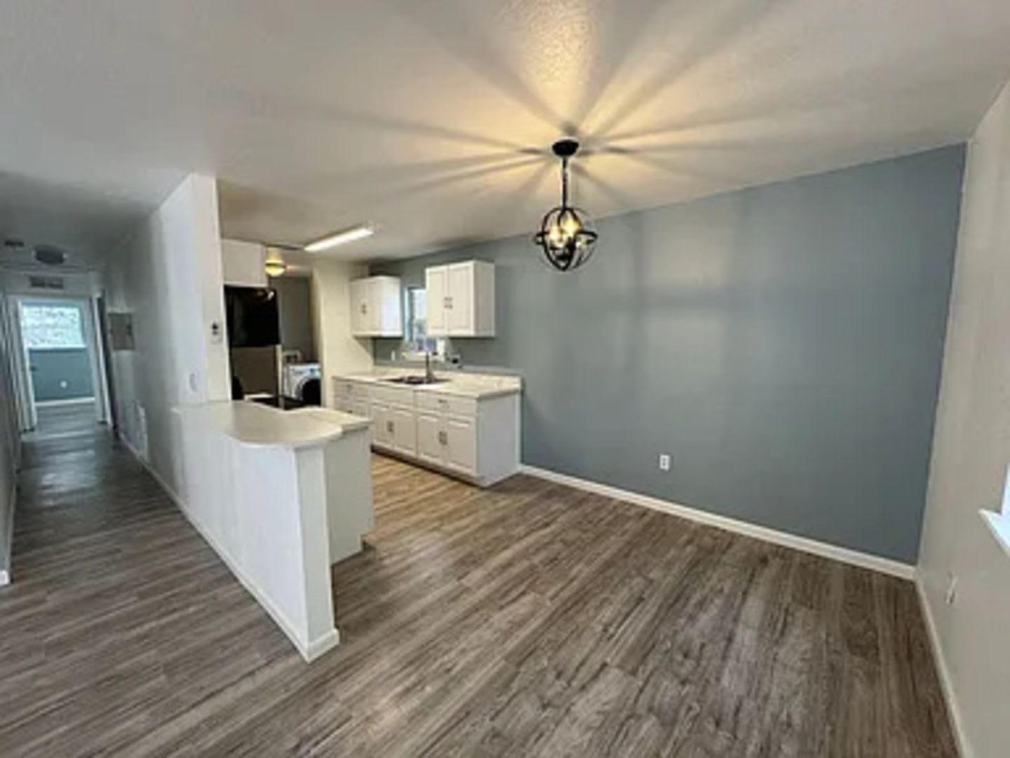Charming 3BR House in Umatilla – photo 5