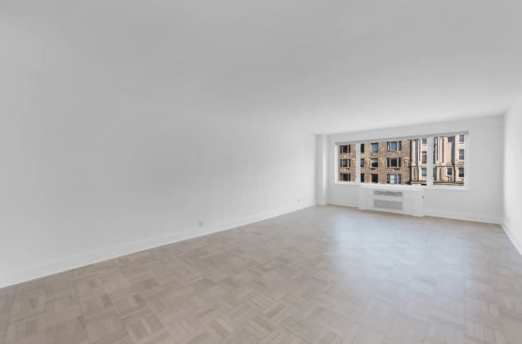 926 Park Ave – photo 2