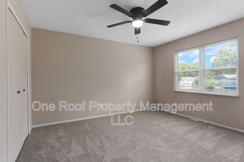 701 Linwood Dr – photo 5