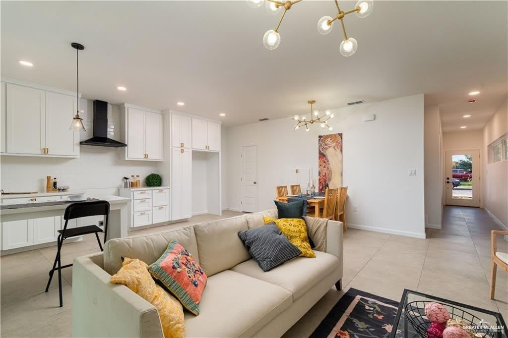 2613 Warbler Avenue – photo 3