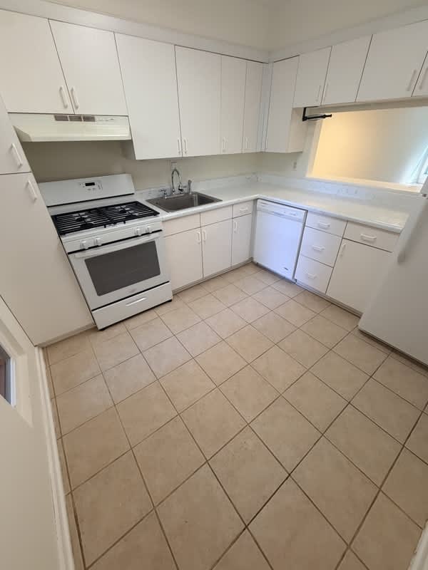 10248 Iron Mill Rd – photo 2