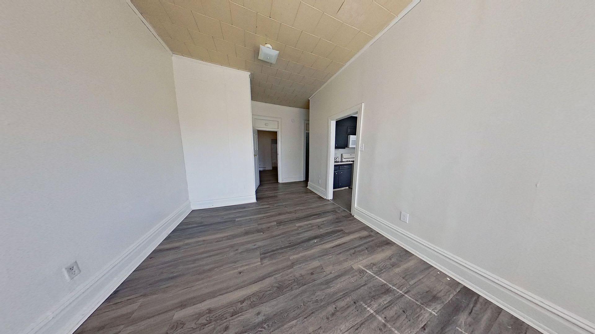 Walkable One Bedroom in York City – photo 4