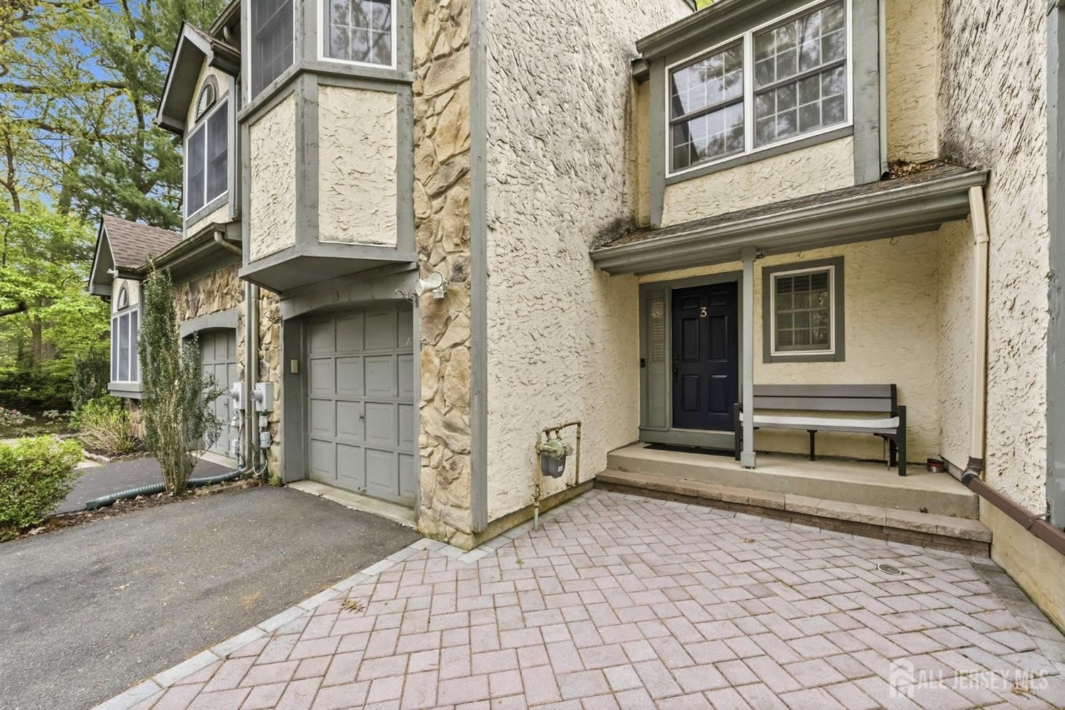 3 Dorchester Drive – photo 3