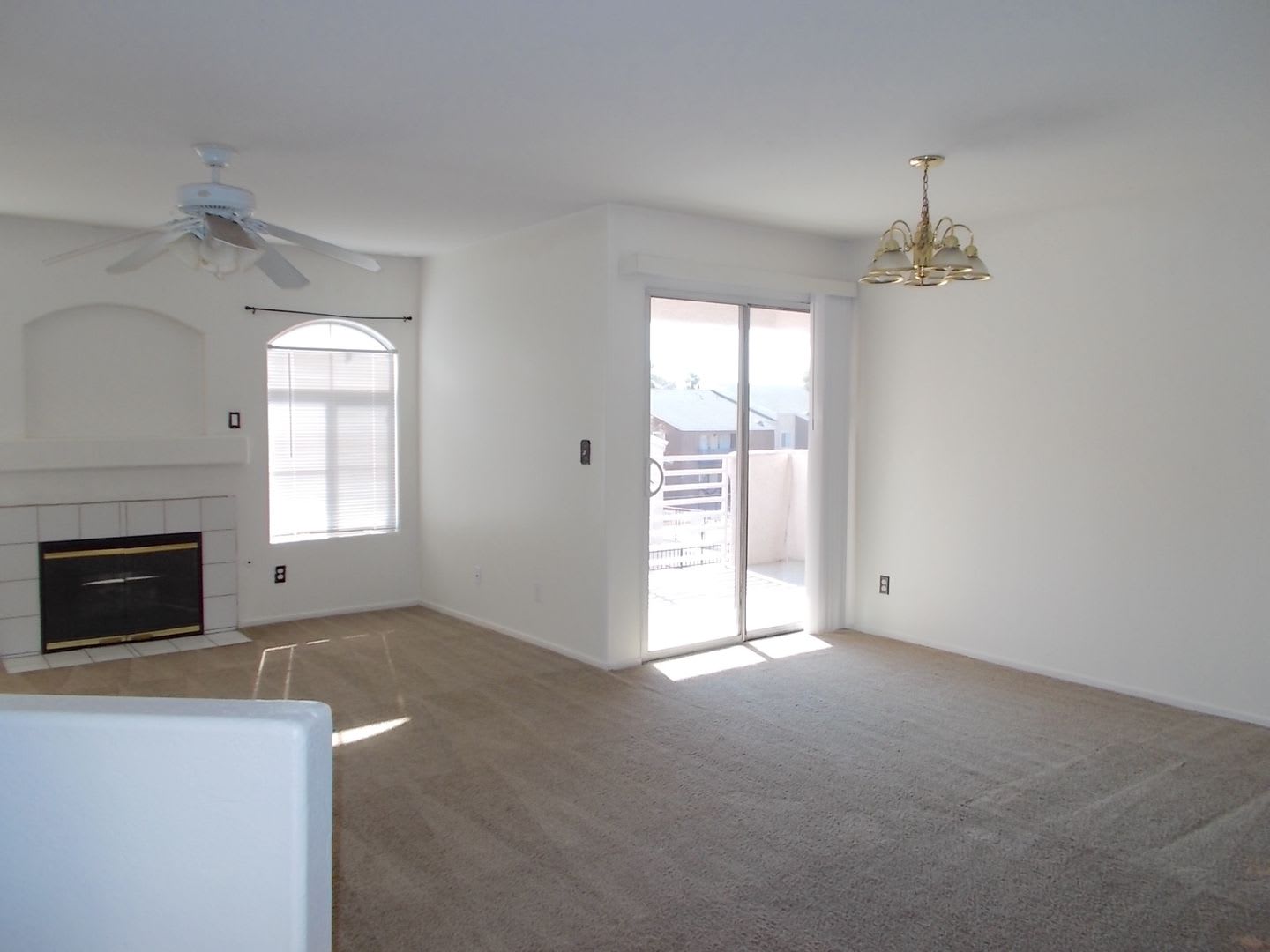 Charming 2 Bed / 2 Bath Condo with Fireplace & Balcony – Prime Location! – photo 3